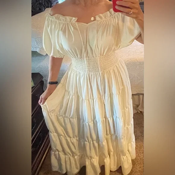 Renaissance Peasant Dress - Picture 8 of 8